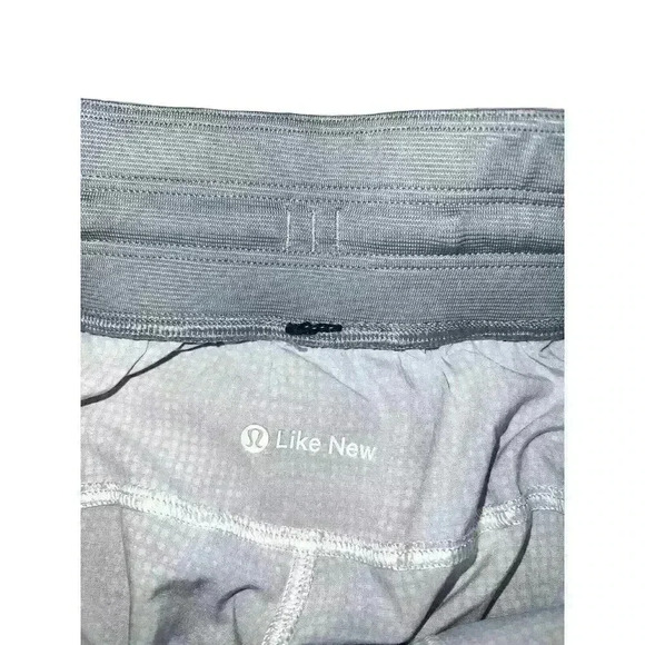 Mens Lululemon Running Shorts Pace Breaker White Gray Workout Lined Brief Sz Xs - Picture 3 of 6